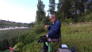 На фидер за плотвой.