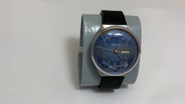 Мужские наручные часы Ракета синие вечный календарь СССР смотреть онлайн