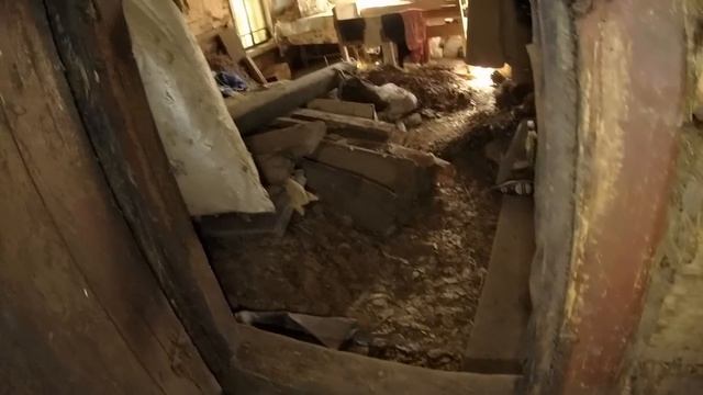 нашел сокровища спрятанные в детском рюкзаке в заброшенной деревне смотреть онлайн