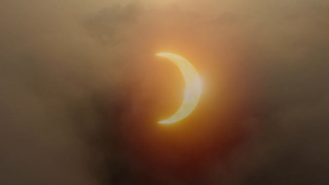 🌔 The Cosmic Dance 🌗 with Sun Eclipse 🌑 смотреть онлайн