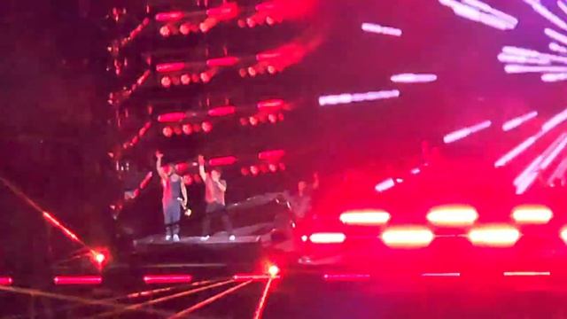 Bruno Mars 24K Magic In Singapore 3 April 2024 смотреть онлайн