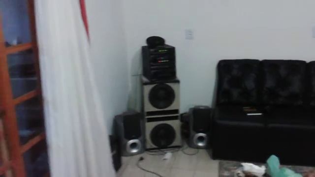 Gradiente K-700 com saída para sub "adaptada". смотреть онлайн