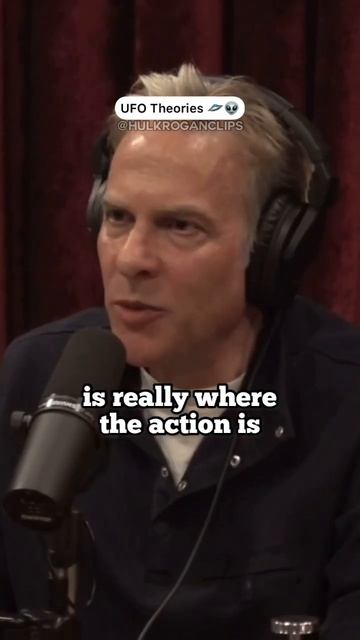 UFOs in the Antarctic? #joerogan #shorts смотреть онлайн