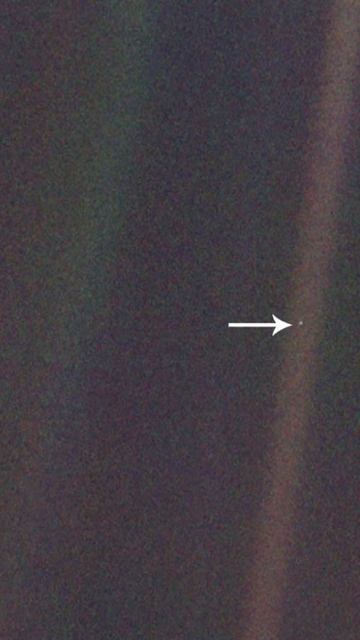 The Pale Blue Dot - Carl Sagan Part 1 смотреть онлайн