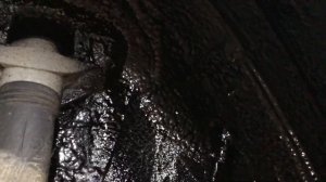 TOYOTA RAV4, на арки нанесли мастику Промкластер, покрытие даёт дополнительную шумо-, виброизоляцию.