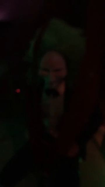 Хелуин атмосфера караоке- клуб смотреть онлайн