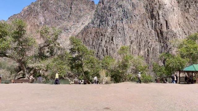 Авто путешествие Новосибирск - Алматы на Honda Freed. Казахстан 2024, часть 6, Каньон Чарын смотреть онлайн