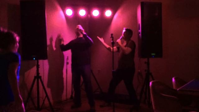 Karaoke in Ketchikan, AK - "Piano Man" by Billy Joel смотреть онлайн