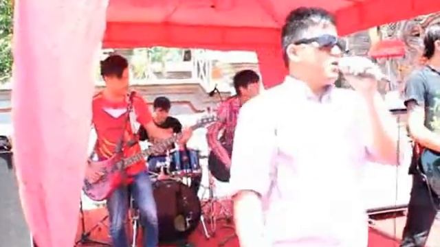 Hurricane - a beautiful lie ( 30 SECONDS TO MARS COVER ) смотреть онлайн