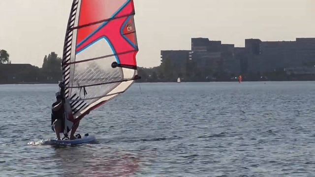 Star-Fish aufpumpbares WindSUP bei Leichtwind смотреть онлайн