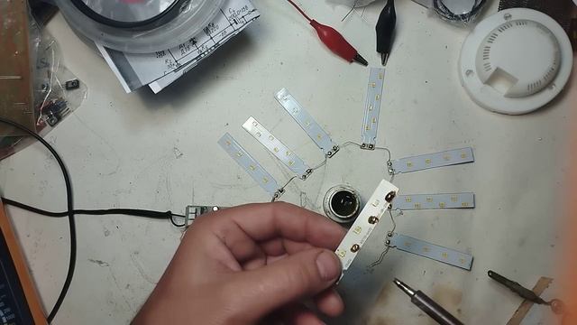 Ремонт светодиодной лампы , определяем на какое напряжение поставить светодиоды. смотреть онлайн