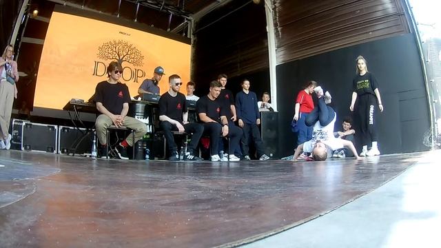 Bgirl Wild Fox VS Bgirl Alice