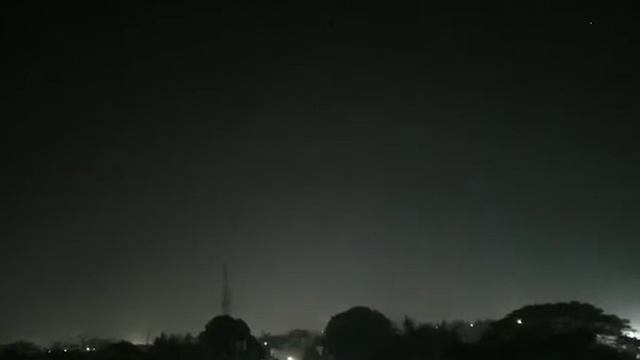 Did I captured a real UFO!!! смотреть онлайн