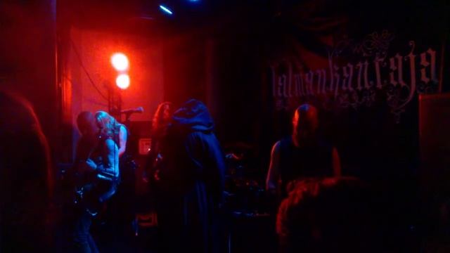 Kalmankantaja - Yönpalvoja (Live@Varjobaari Tampere 9.3.2018) смотреть онлайн