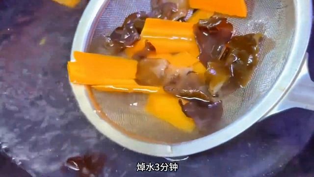 #美食教程 #跟抖音學做菜 炒苦瓜直接下鍋炒就錯了#媽呀太香了【百變小廚坊】#炒苦瓜