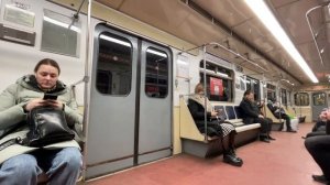 Поездка по Фрунзенско-Приморской линии (М5) от «Шушары» до «Комендантский проспект» на 81-540 №1025