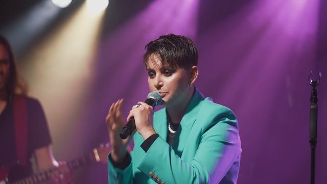 Emma M/ Меч