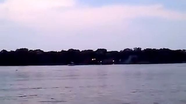 Saturn 15 feet with 25 hp Evinrude смотреть онлайн