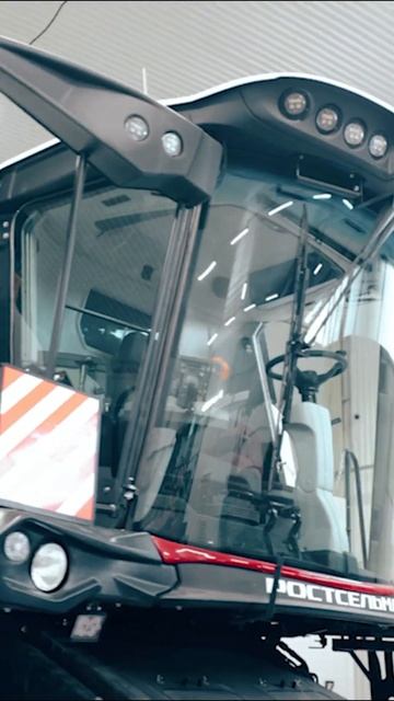 Ростсельмаш T500 #shorts #работа #сотранс #водитель #комбайнёр #ростсельмаш #комбайн смотреть онлайн