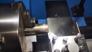 Первые работы на токарном станке. Державка для резцов своими руками.