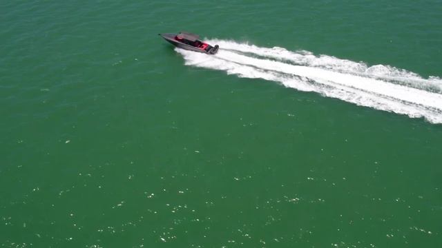 Midnight Express 39S Cuddy Powered By Quad 350 Mercury Marine смотреть онлайн