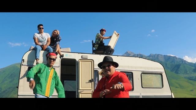 Akassa & Mars - Келечек Жаштардын Колунда