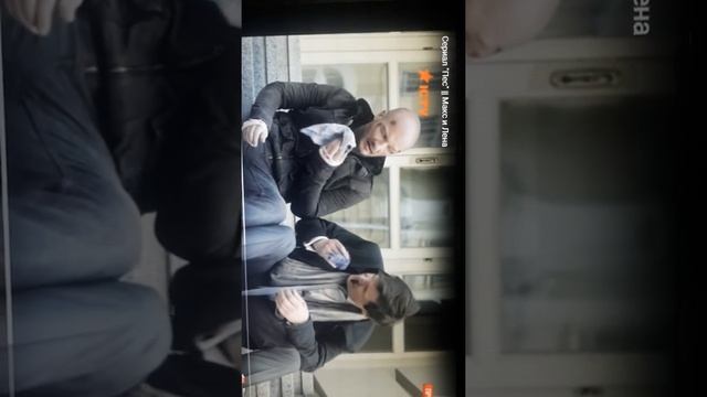 Как макс влюбился в лену из кено пёс смотреть онлайн