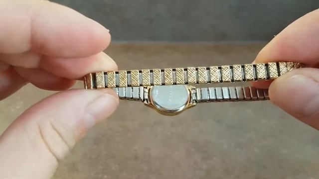 2008 Ladies Sekonda watch with box and papers UNWORN смотреть онлайн