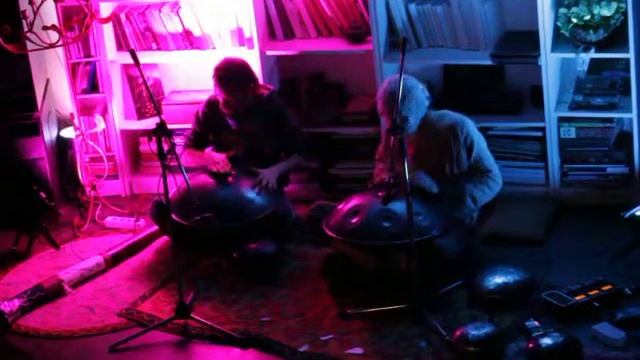 Совместный экспромт. Максим Нострик и Паша Hant Project. Sibiria смотреть онлайн