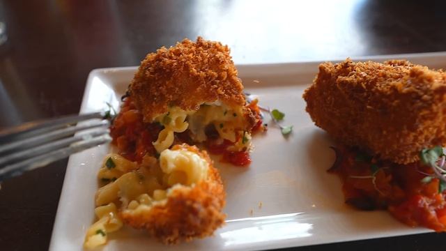 My Sister Came To Surprise My Parents! Checking Into Disney's Wilderness Lodge смотреть онлайн