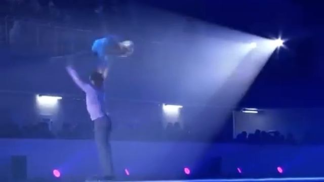 Льодова арена у Кривому Розі смотреть онлайн