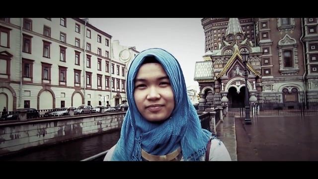 Интервью с девушкой из Индонезии в России смотреть онлайн