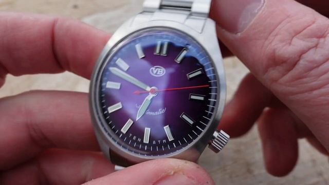 NEW Vanbanner Release, with a purple dial! Unboxing on a tree stump?! смотреть онлайн