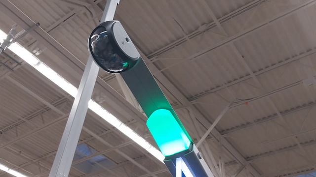Mercury Vapor Streer Light At Walmart Wallpaper смотреть онлайн