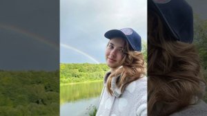 И НА КРЫЛЕЧКЕ МАМА. Ст. Владимира Турапина