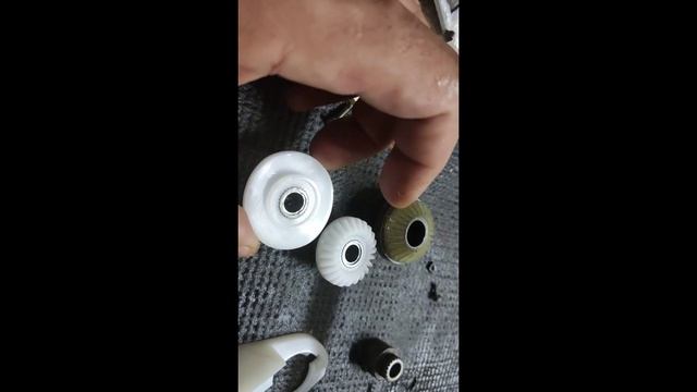 troca da engrenagem vertical da Singer facilita 43 смотреть онлайн