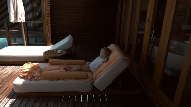 Small travellers Cosmos and Luna: SriLanka, Philippines, Bali, Maldives, Turkey, Russia in 2018-201