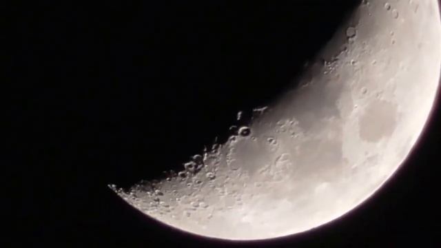 NEW! Face, the alien and UFO on the Moon? смотреть онлайн