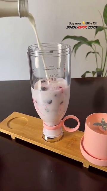 FRESH JUICE™ PORTABLE BLENDER                      #freshjuicerecipe #fruits #shakes