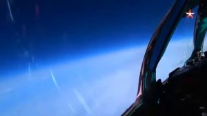 Воздушный бой МиГ 31 в ближнем космосе  видео учений