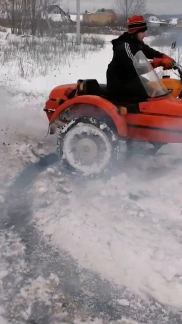 Юпитер 5 Зимние покатушки. Братишка исполняет смотреть онлайн