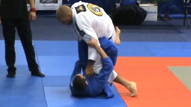 Abu Dhabi Trials NZ 09 - White and Blue Belt Open Weight смотреть онлайн