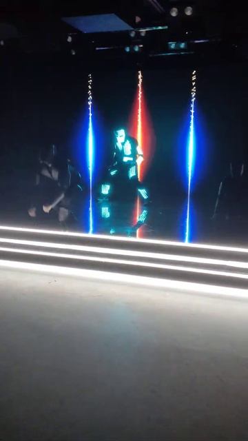 Laser Man Dance Show | Moscow City, Mercury Tower смотреть онлайн
