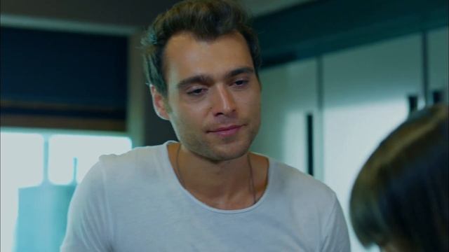 Nazlı Şef Mutfakta 2 - Dolunay смотреть онлайн