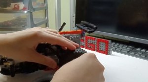 Гоночная машина из Лего техник на пульте управления