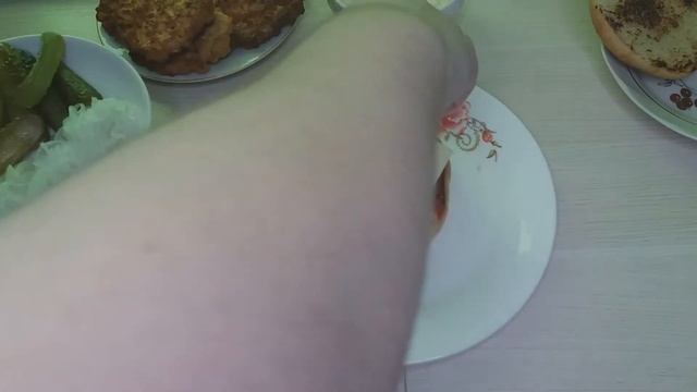 Чизбургер по-домашнему с необычной куриной котлеткой. Вкусно как в KFC!!!