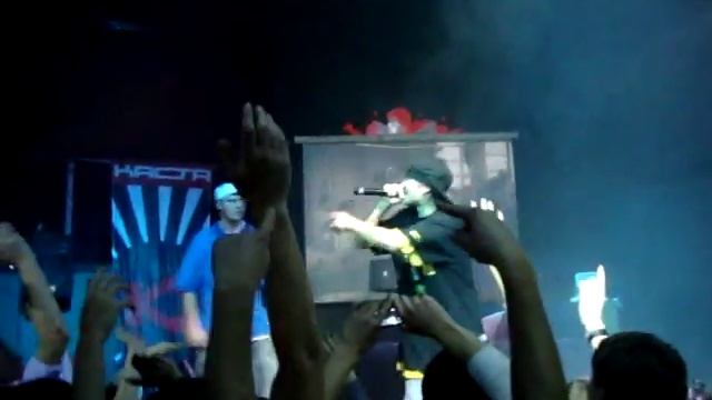 Каста (Хамиль и Змей) - Метла 24.10.2010 "Жара" (live) смотреть онлайн