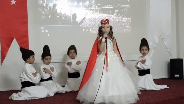 ECRİN ŞAHİN (5 YAŞINDA) İSTİKLAL MARŞI 10 KITA смотреть онлайн