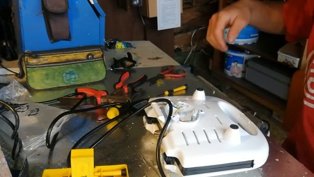 zakázka číslo 18 oprava toustovače nesestříhaná verze jen úvodní intro смотреть онлайн