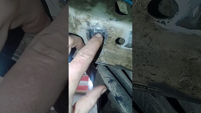 что делать если оторвалась гайка внутри лонжерона